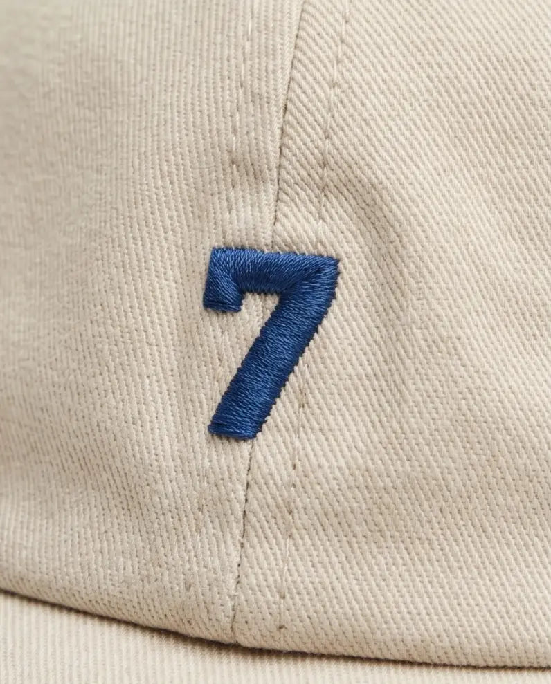 Minimalist Number 7 Embroidered Baseball Cap – Sand Beige & Navy